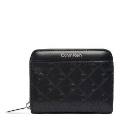 Portfel Calvin Klein. Czarne portfele damskie Calvin Klein, bez wzorów. Za 299.99 zł.