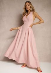 Różowa Rozkloszowana Sukienka Halter z Wiązaniem i Odkrytymi Plecami Senicce. Czerwone sukienki damskie Renee, bez wzorów, eleganckie, bez ramiączek. W wyprzedaży za 119.99 zł.