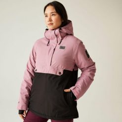 Kurtka narciarska damska z membraną Snowburst II Overhead Dare 2b. Czarne kurtki sportowe damskie Dare 2b, na zimę, bez wzorów, z tkaniny, bez kaptura. W wyprzedaży za 649.99 zł.