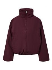 Pieces Kurtka przejściowa "Sif" w kolorze bordowym rozmiar: XS. Czerwone kurtki damskie Pieces, xs, bez wzorów, bez kaptura. Za 229.95 zł.