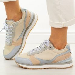 Niebieskie sneakersy damskie McArthur Ma2512w. Niebieskie obuwie sportowe casual damskie McArthur, z dresówki, bez zapięcia. Za 239.00 zł.