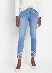 Dżinsy Slim mid waist, ze stretchem. Niebieskie jeansy damskie bonprix. Za 144.99 zł.