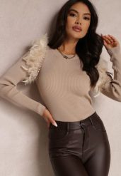 Beżowy Sweter z Piórami i Koralikami Kaese. Brązowe swetry klasyczne damskie Renee, z dzianiny, bez kołnierzyka. Za 109.99 zł.