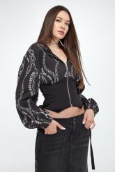 Bluza z kapturem damska VERSACE JEANS COUTURE. Bluzy damskie Versace Jeans Couture, bez wzorów, z jeansu, z kapturem. W wyprzedaży za 1,134.50 zł.