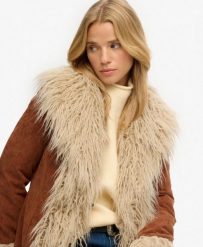 Superdry Long Afghan Coat — długi płaszcz sztruksowy, slim fit – Rustic. Brązowe płaszcze damskie Superdry, bez wzorów, z materiału, bez kaptura. Za 702.90 zł.