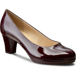 Półbuty GABOR - 51.260.71 Merlot. Czerwone czółenka damskie Gabor, ze skóry ekologicznej, na obcasie. W wyprzedaży za 199.00 zł.