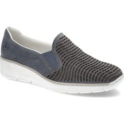 Niebieskie Półbuty Rieker Wygodne Skórzane Buty. Niebieskie półbuty damskie Rieker, na lato, bez wzorów, z nubiku, bez obcasa, na platformie, bez zapięcia. Za 209.00 zł.