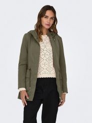 ONLY Parka w kolorze beżowym rozmiar: M. Brązowe parki damskie Only, m, bez kaptura. Za 149.31 zł.