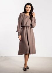 Elegancka sukienka rozkloszowana z bufiastym rękawem taupe. Szare sukienki damskie Infinite You, bez wzorów, z materiału, biznesowe, bez ramiączek. Za 329.00 zł.