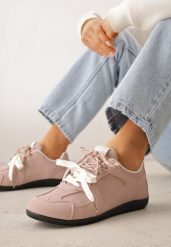 Różowe Sneakersy z Podwójnym Sznurowaniem i Geometrycznymi Wstawkami Adrearah. Czerwone obuwie sportowe damskie Renee, bez zapięcia. Za 89.99 zł.