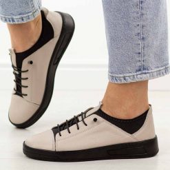 Szare skórzane półbuty damskie T.Sokolski w26-151. Szare półbuty damskie Sokolski, na jesień, bez wzorów, z jeansu, z okrągłym noskiem, bez obcasa, na płaskiej podeszwie, bez zapięcia. Za 299.00 zł.