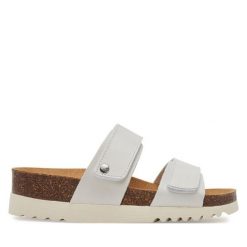 Klapki Scholl. Białe klapki damskie Scholl, bez wzorów, bez obcasa, bez zapięcia. Za 339.99 zł.