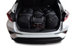 Torby Do Bagażnika Toyota C-Hr 2016-2023 4Szt Kjust. Czarne torby podróżne KJUST, bez wzorów, z kauczuku. Za 1,205.00 zł.