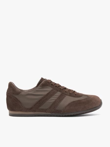 Brązowe sportowe półbuty. Brązowe obuwie sportowe casual damskie Ryłko, z gumy, bez zapięcia. Za 479.99 zł.