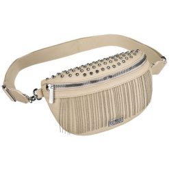 Beżowa saszetka damska wykonana ze skóry ekologicznej, ozdobiona ćwiekami - Peterson. Brązowe nerki i saszetki damskie Peterson, bez wzorów, ze skóry ekologicznej. Za 71.99 zł.