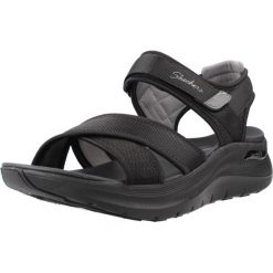 Sandały SKECHERS 164078S Czarny. Czarne sandały damskie Skechers, bez wzorów, z materiału, bez obcasa, bez zapięcia. Za 233.99 zł.