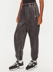 Deha Spodnie dresowe C12165 Czarny Loose Fit. Czarne spodnie dresowe damskie Deha, m, bez wzorów, z bawełny. Za 699.99 zł.