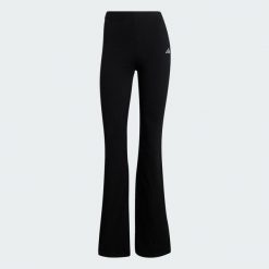 Legginsy Essentials Small Logo Flared. Białe legginsy damskie Adidas, uniwersalny, bez wzorów, z bawełny. Za 149.00 zł.