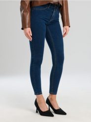 Jeansy skinny mid waist - granatowy. Niebieskie jeansy damskie Sinsay. Za 39.99 zł.