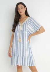 Niebieska Sukienka Sophoreia. Niebieskie sukienki damskie Born2be, z aplikacjami, boho, bez ramiączek. Za 149.99 zł.