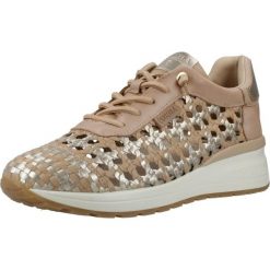 Buty CARMELA 162287C Beżowy. Brązowe obuwie trekkingowe damskie Carmela, z materiału, bez zapięcia. Za 372.00 zł.