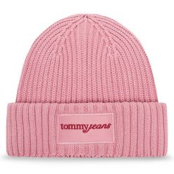 Czapka Tommy Jeans. Czerwone czapki damskie Tommy Jeans, na zimę, bez wzorów, z jeansu. Za 199.99 zł.