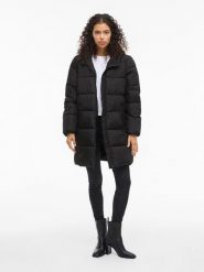 Vila Płaszcz zimowy "Vikarla" w kolorze czarnym rozmiar: 44. Czarne płaszcze damskie Vila, na zimę, bez wzorów, bez kaptura. Za 152.98 zł.