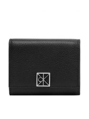 Calvin Klein Portfel Emblem Hw Pebble Trifold W/Zip LV04F1128G Czarny. Czarne portfele damskie Calvin Klein, bez wzorów, ze skóry. Za 289.99 zł.