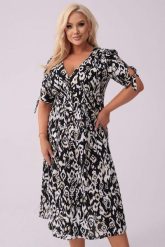 Elegancka sukienka Elise na wesele w czarno-białe wzory PLUS SIZE OVERSIZE XXL. Białe sukienki damskie Moda Size Plus Iwanek, bez wzorów, z materiału, eleganckie, bez ramiączek. Za 389.90 zł.