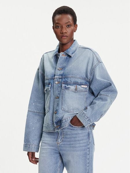 Calvin Klein Jeans Kurtka jeansowa LV047C730G Niebieski Regular Fit. Niebieskie kurtki damskie Calvin Klein Jeans, xs, bez wzorów, z bawełny, bez kaptura. Za 354.99 zł.