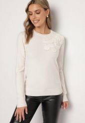 Jasnobeżowy Sweter z Wiskozą Modalem i Aplikacjami 3D Esalttia. Brązowe swetry klasyczne damskie Born2be, na zimę, m, z jeansu, bez kołnierzyka. Za 84.99 zł.