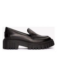 Clarks Skórzane mokasyny "Page" w kolorze czarnym rozmiar: 36. Czarne mokasyny damskie Clarks, bez obcasa. Za 171.28 zł.