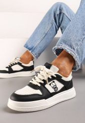 Czarno-Beżowe Sznurowane Sneakersy z Ekoskóry z Ozdobną Naszywką i Perforacją Vetria. Czarne obuwie sportowe damskie Renee, z jeansu, bez zapięcia. Za 79.99 zł.