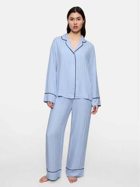 Triumph Piżama Amourette Jacquard 10225073 Błękitny Relaxed Fit. Niebieskie piżamy damskie Triumph, bez wzorów, z wiskozy, bez ramiączek. Za 179.99 zł.