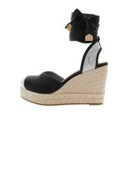 U.S. Polo Assn. Sandały w kolorze czarno-beżowym na koturnie rozmiar: 36. Brązowe sandały damskie U.S. Polo Assn., bez wzorów, z otwartym noskiem, bez obcasa, na koturnie, bez zapięcia. Za 173.99 zł.