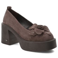 Brązowe Półbuty Karino Eleganckie Obuwie Damskie Na Obcasie. Brązowe półbuty damskie Karino, z aplikacjami, z weluru, bez obcasa, na obcasie, bez zapięcia. Za 433.99 zł.