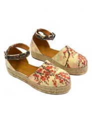 Calceo Espadryle w kolorze jasnożółtym ze wzorem rozmiar: 38. Brązowe espadryle damskie Calceo, bez wzorów, bez obcasa. Za 188.85 zł.