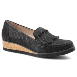 Półbuty damskie Simen, na niskiej koturnie i z ozdobnymi frędzlami na cholewce, czarne, 0769-S04-Perf-K-W-Nero. Czarne czółenka damskie Simen, z aplikacjami, bez obcasa, na koturnie. Za 199.00 zł.