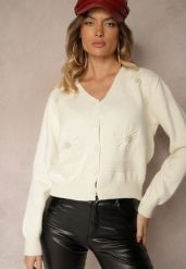 Jasnobeżowy Kardigan z Wiskozy Zdobiony Kwiatowymi Aplikacjami z Perełkami Gemirra. Brązowe kardigany damskie Renee, uniwersalny, z aplikacjami, z jeansu. Za 159.99 zł.