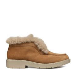 Botki Geox. Brązowe botki damskie Geox, bez obcasa, na płaskiej podeszwie, bez zapięcia. Za 659.99 zł.