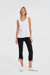 Bawełniane legginsy czarne. Czarne legginsy damskie MOODO, l, bez wzorów, z bawełny. Za 59.99 zł.