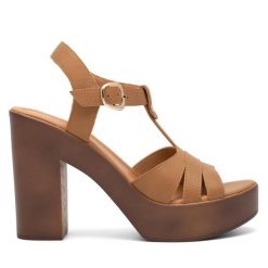 Sandały Lasocki. Brązowe sandały damskie Lasocki, bez wzorów, bez obcasa, na słupku, bez zapięcia. Za 159.99 zł.