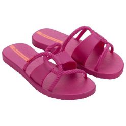 Klapki Ipanema Diversa Slide Ad 27232 BG829 fuksja różowe. Czerwone klapki damskie bez wzorów, bez obcasa, bez zapięcia. Za 171.67 zł.