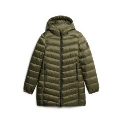 Damska kurtka z kapturem Superdry Fuji. Zielone kurtki damskie Superdry, na zimę, xs, bez wzorów, z materiału, z kapturem. Za 638.00 zł.
