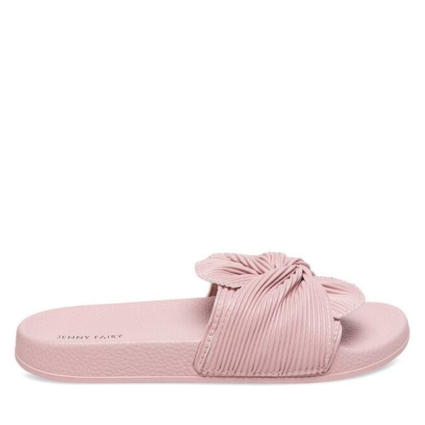 Klapki Jenny Fairy. Czerwone klapki damskie Jenny Fairy, bez wzorów, bez obcasa, bez zapięcia. Za 59.99 zł.