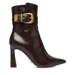 Botki Steve Madden. Brązowe botki damskie Steve Madden, bez obcasa, na słupku, bez zapięcia. Za 689.99 zł.