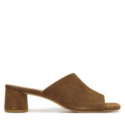 Klapki Vagabond Shoemakers. Brązowe klapki damskie Vagabond Shoemakers, bez wzorów, bez obcasa, bez zapięcia. Za 499.99 zł.