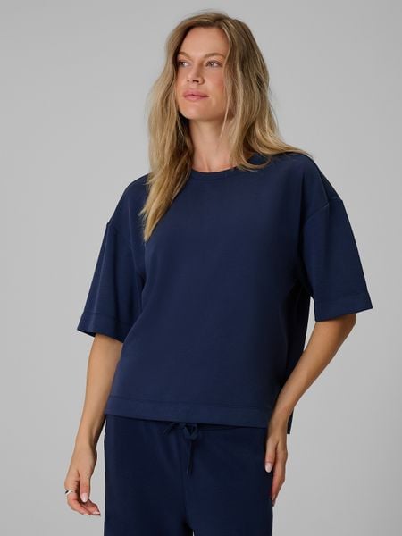 4F T-shirt loose z modalem damski - granatowy L. Niebieskie t-shirty damskie 4F, l, bez wzorów, z dzianiny, bez kołnierzyka. Za 89.99 zł.