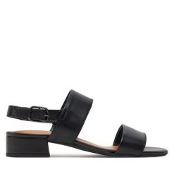 Sandały Tamaris. Czarne sandały damskie Tamaris, bez wzorów, bez obcasa, na płaskiej podeszwie, bez zapięcia. Za 179.99 zł.