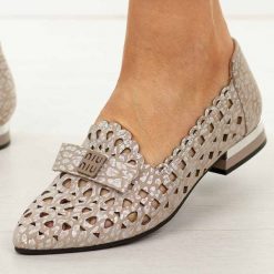 Beżowe ażurowe skórzane półbuty damskie Cambell 35307. Brązowe półbuty damskie Cambell, na lato, w ażurowe wzory, z materiału, bez obcasa, na obcasie, bez zapięcia. Za 229.00 zł.